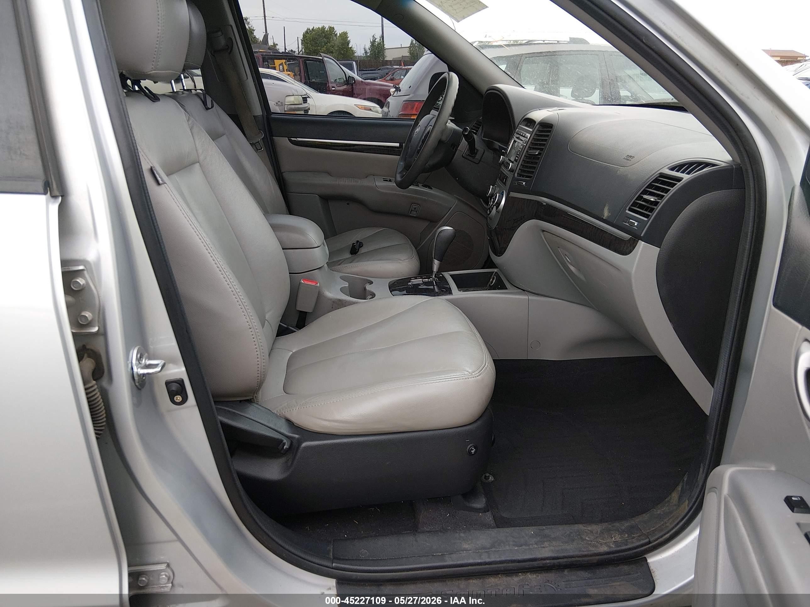 2009 Hyundai Santa Fe Gls White vin: 5NMSG73D19H288121