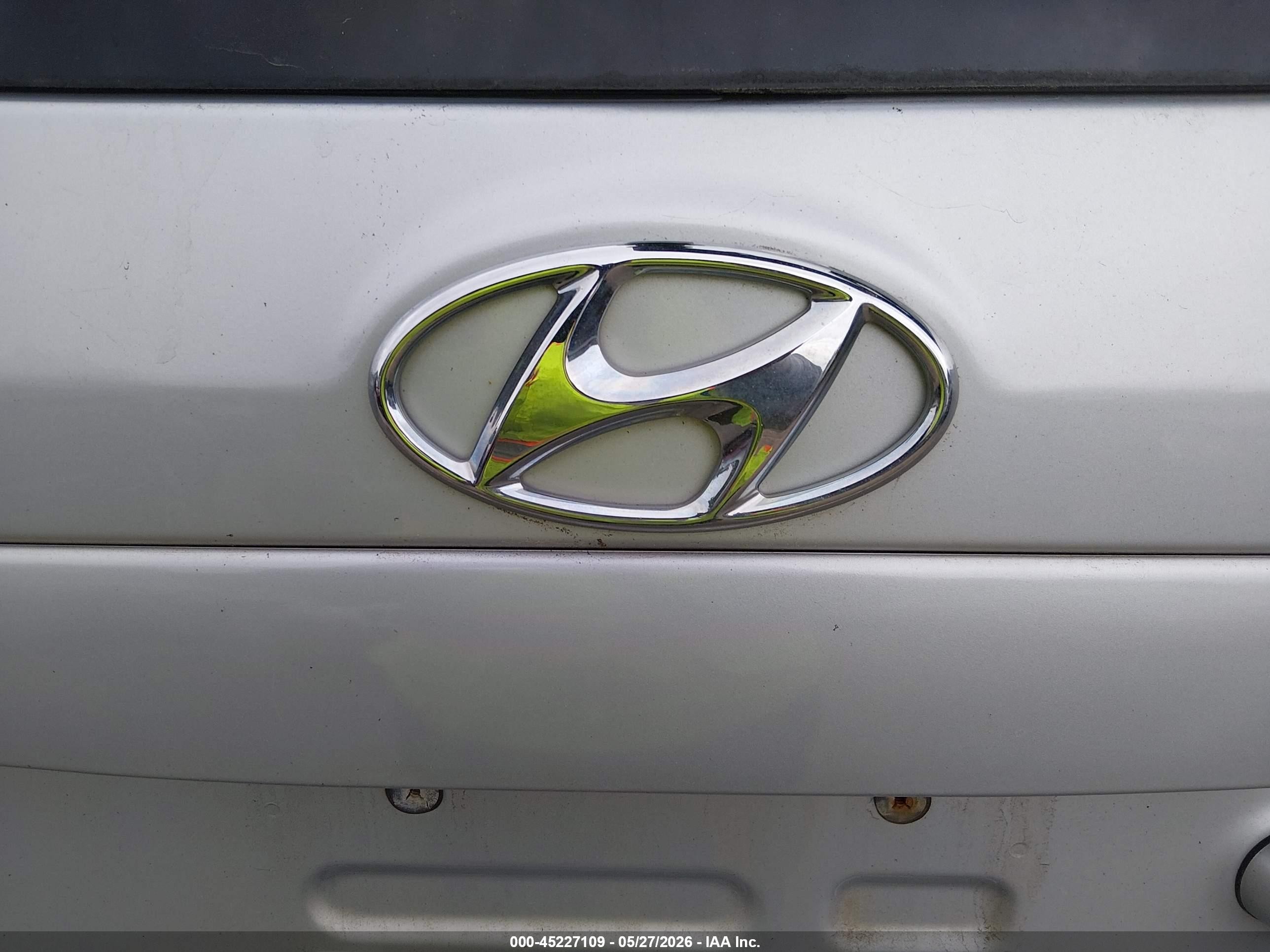 2009 Hyundai Santa Fe Gls White vin: 5NMSG73D19H288121