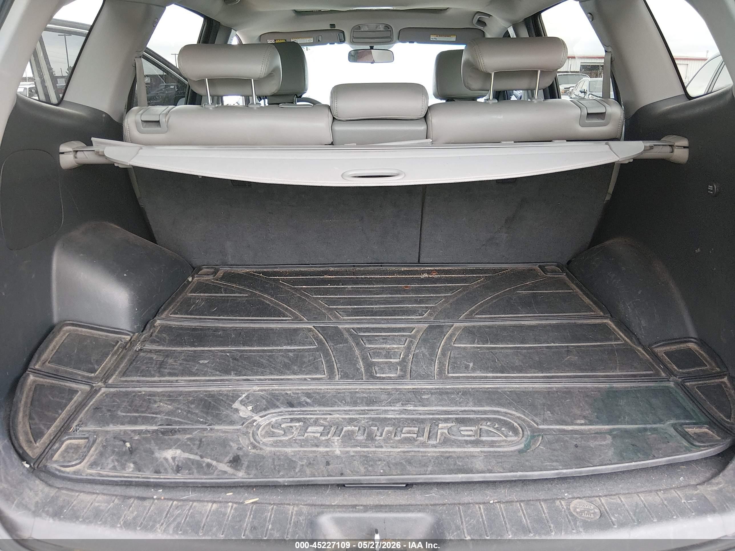 2009 Hyundai Santa Fe Gls White vin: 5NMSG73D19H288121