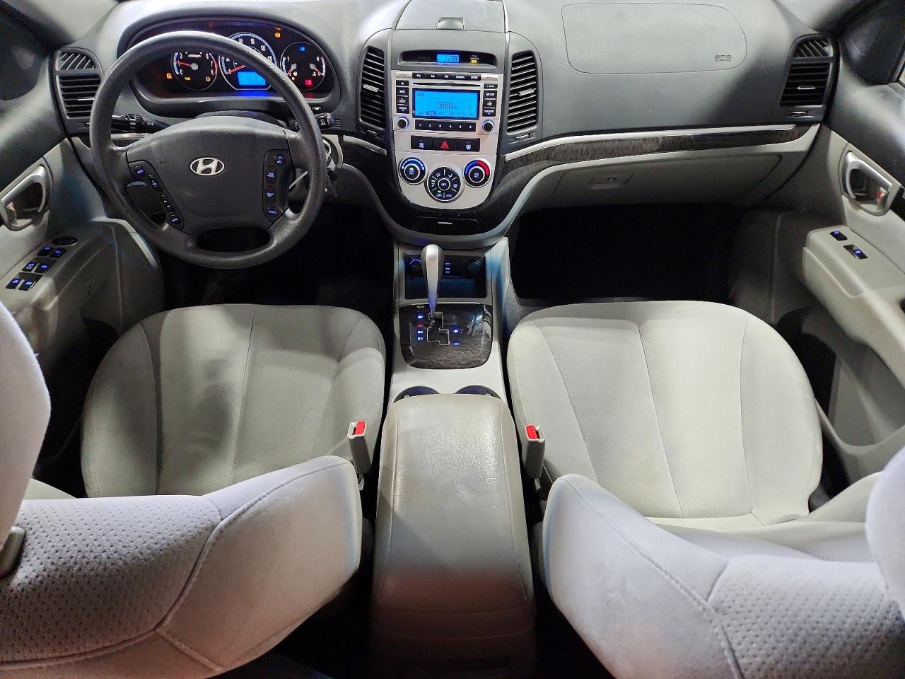 2009 Hyundai Santa Fe White vin: 5NMSG73D29H247190