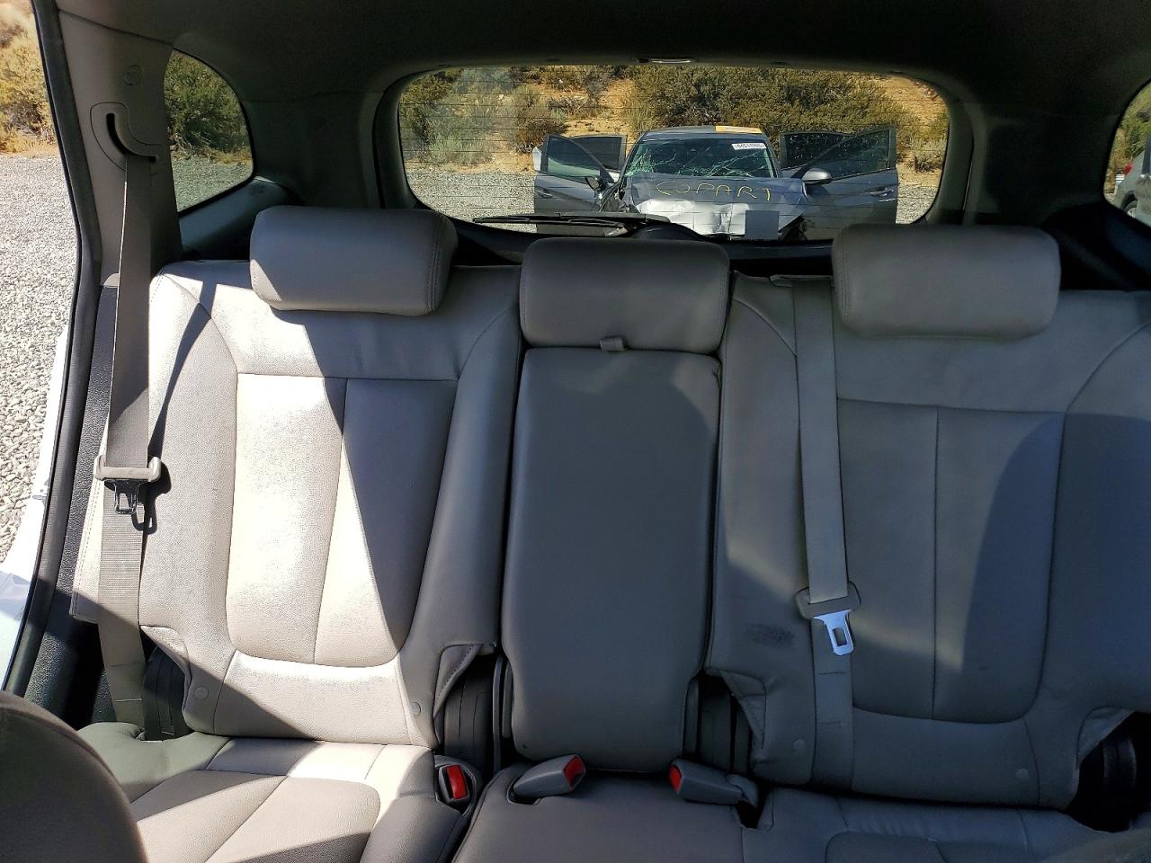 2009 Hyundai Santa Fe Gls White vin: 5NMSG73D29H302642