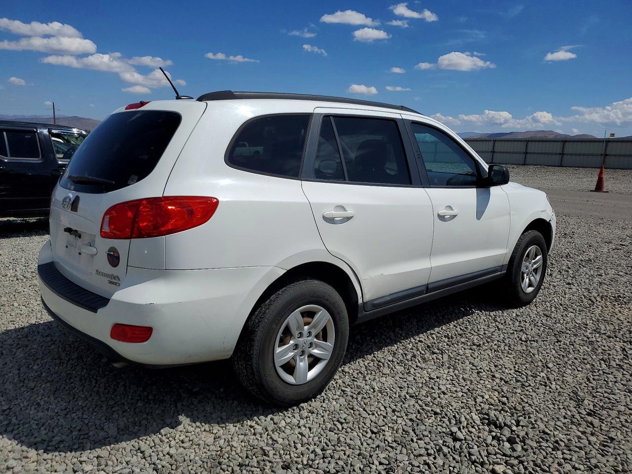 2009 Hyundai Santa Fe Gls White vin: 5NMSG73D29H302642