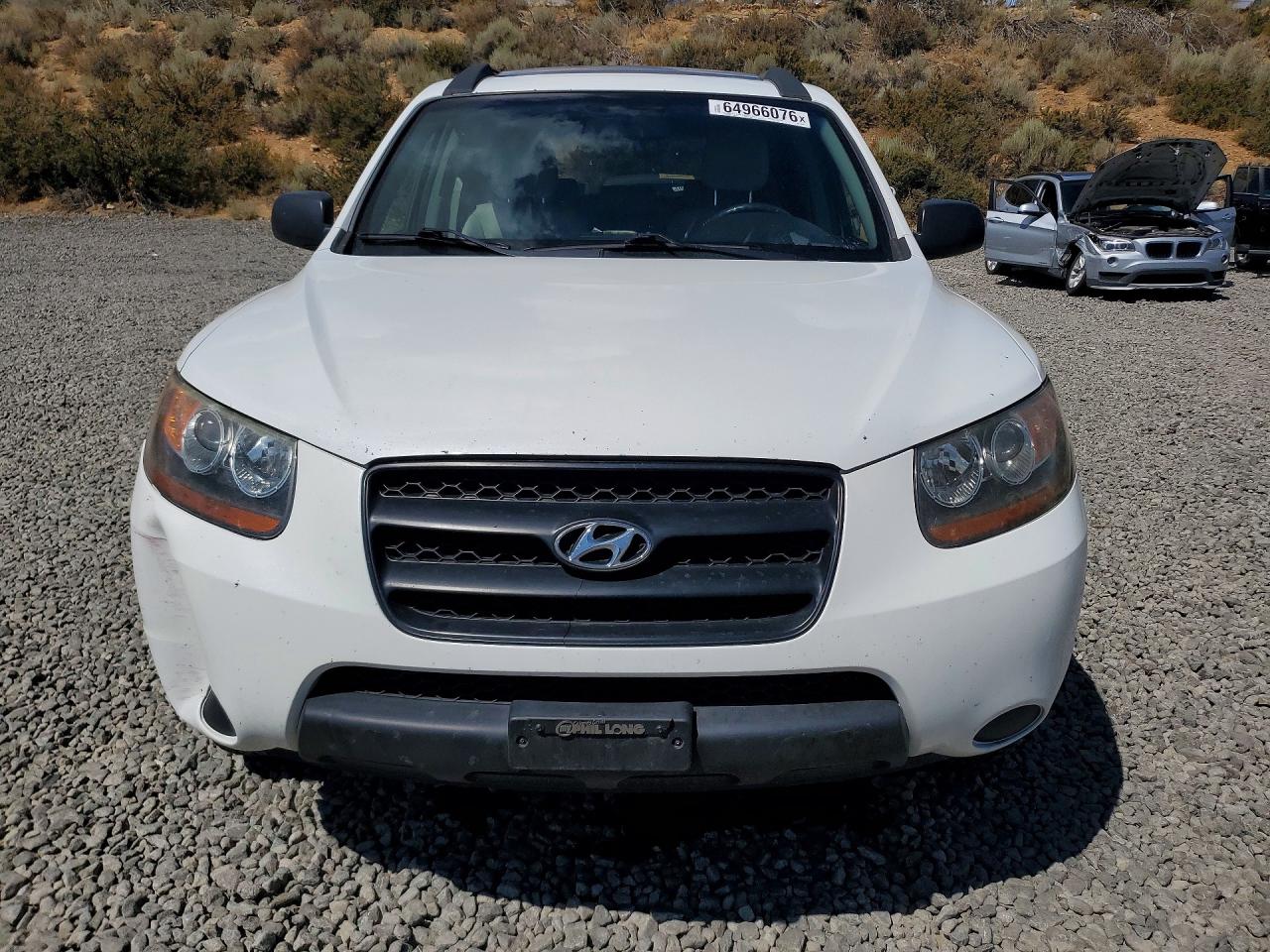 2009 Hyundai Santa Fe Gls White vin: 5NMSG73D29H302642