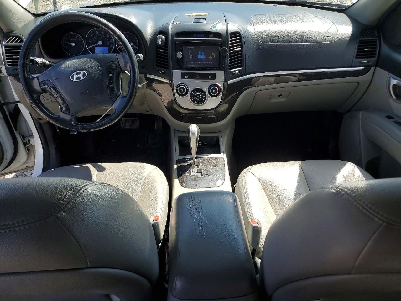2009 Hyundai Santa Fe Gls White vin: 5NMSG73D29H302642
