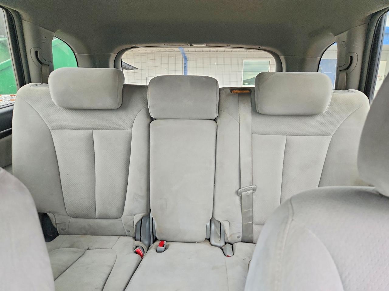 2009 Hyundai Santa Fe Gls Silver vin: 5NMSG73D39H256657