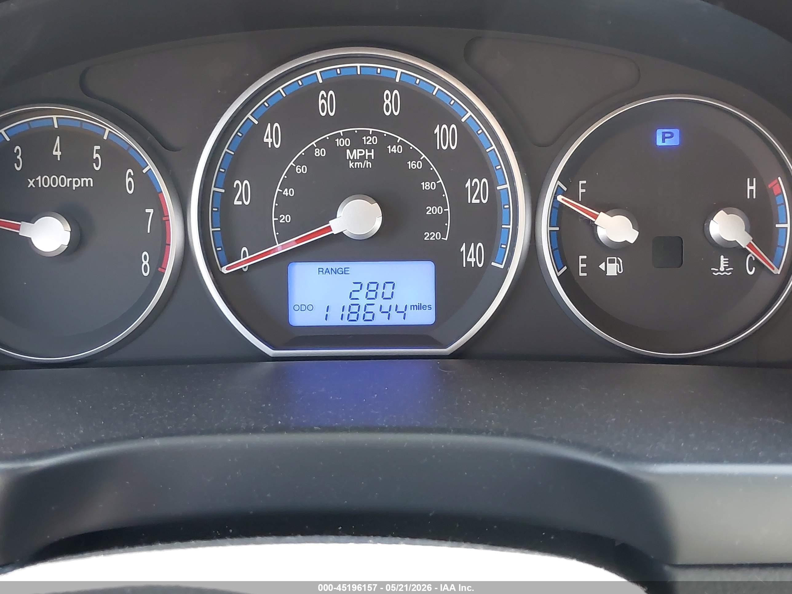 2009 Hyundai Santa Fe Gls Серебряный vin: 5NMSG73D39H288590