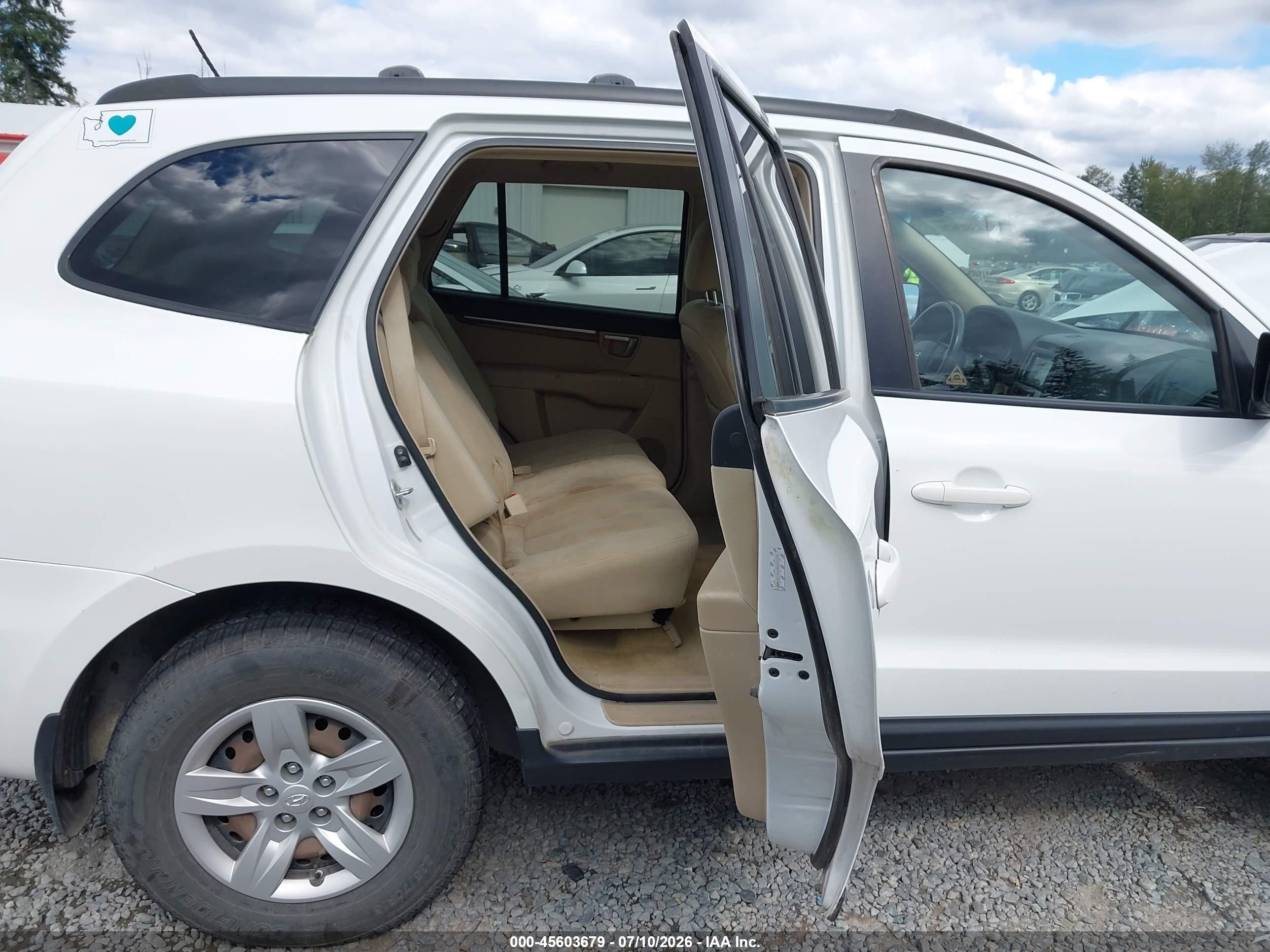 2009 Hyundai Santa Fe Gls White vin: 5NMSG73D49H279218