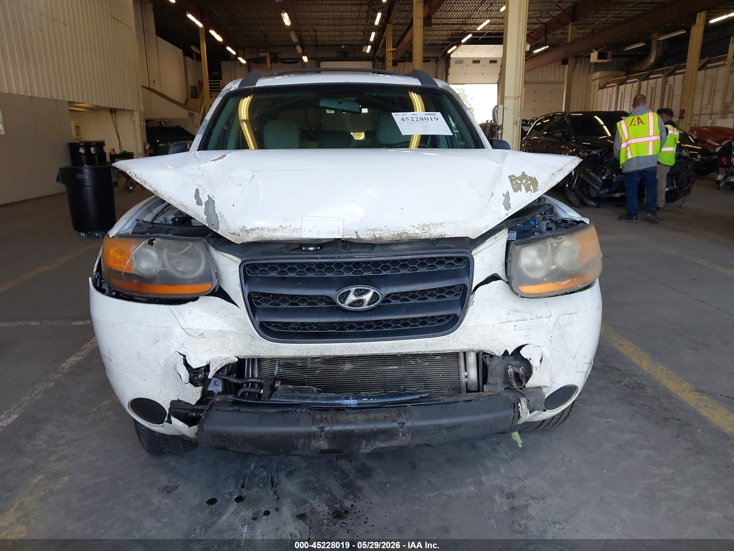 2009 Hyundai Santa Fe Gls White vin: 5NMSG73D79H266933