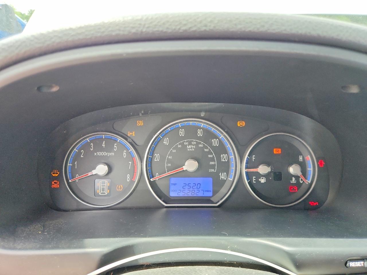 2008 Hyundai Santa Fe Gls Серебряный vin: 5NMSG73D88H170288