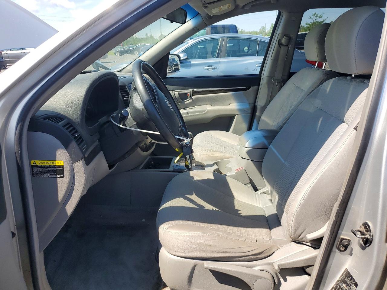 2008 Hyundai Santa Fe Gl Silver vin: 5NMSG73E28H133374