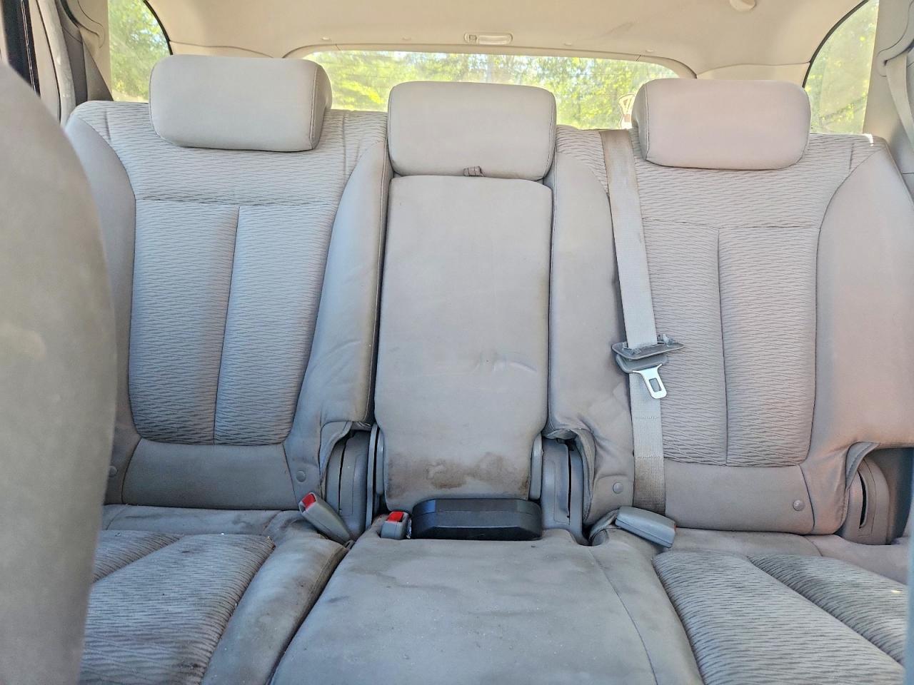 2007 Hyundai Santa Fe Gl Silver vin: 5NMSG73E37H056920