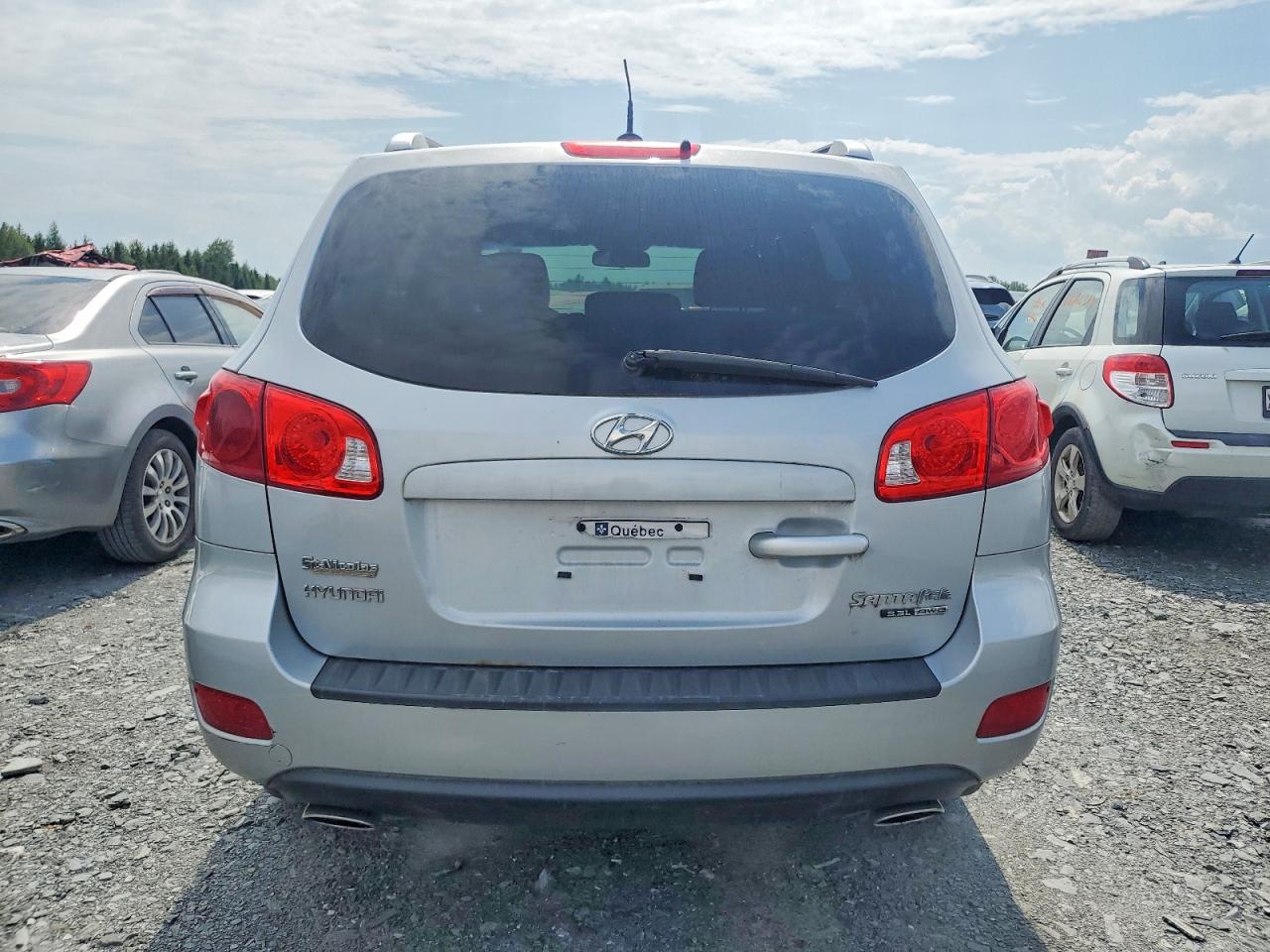 2009 Hyundai Santa Fe Gl Silver vin: 5NMSG73E39H314372