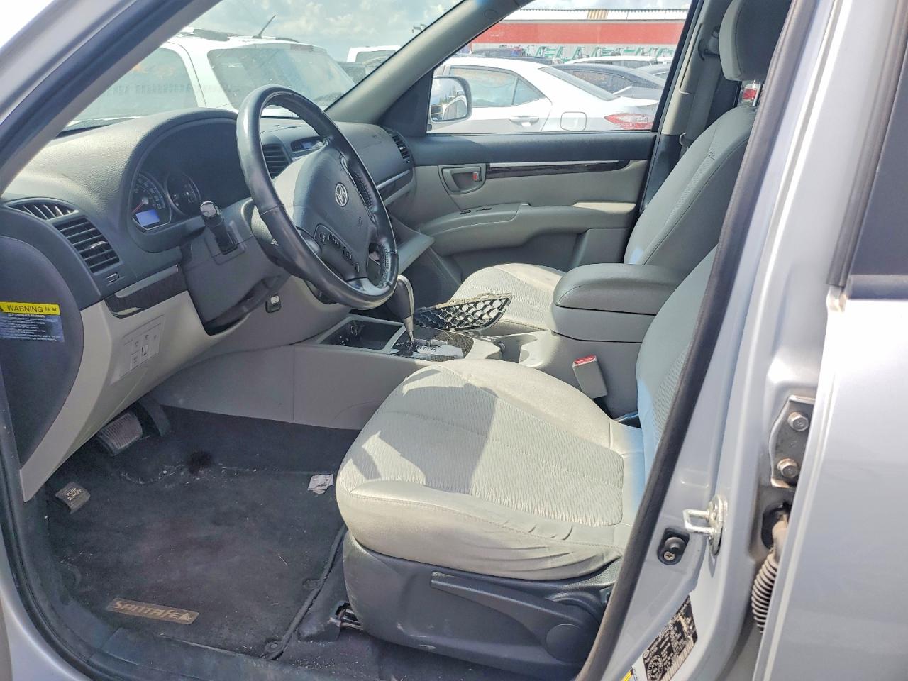 2009 Hyundai Santa Fe Gl Silver vin: 5NMSG73E39H314372