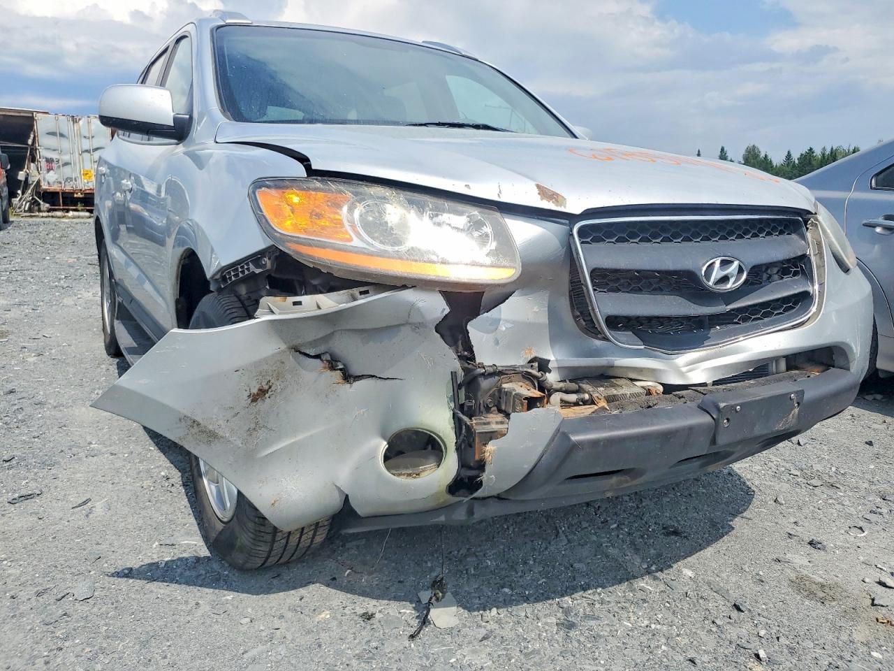 2009 Hyundai Santa Fe Gl Silver vin: 5NMSG73E39H314372