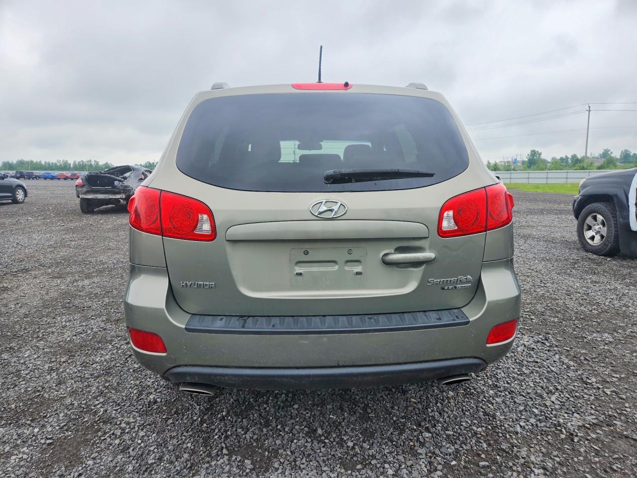 2009 Hyundai Santa Fe Gl Tan vin: 5NMSG73E89H290344