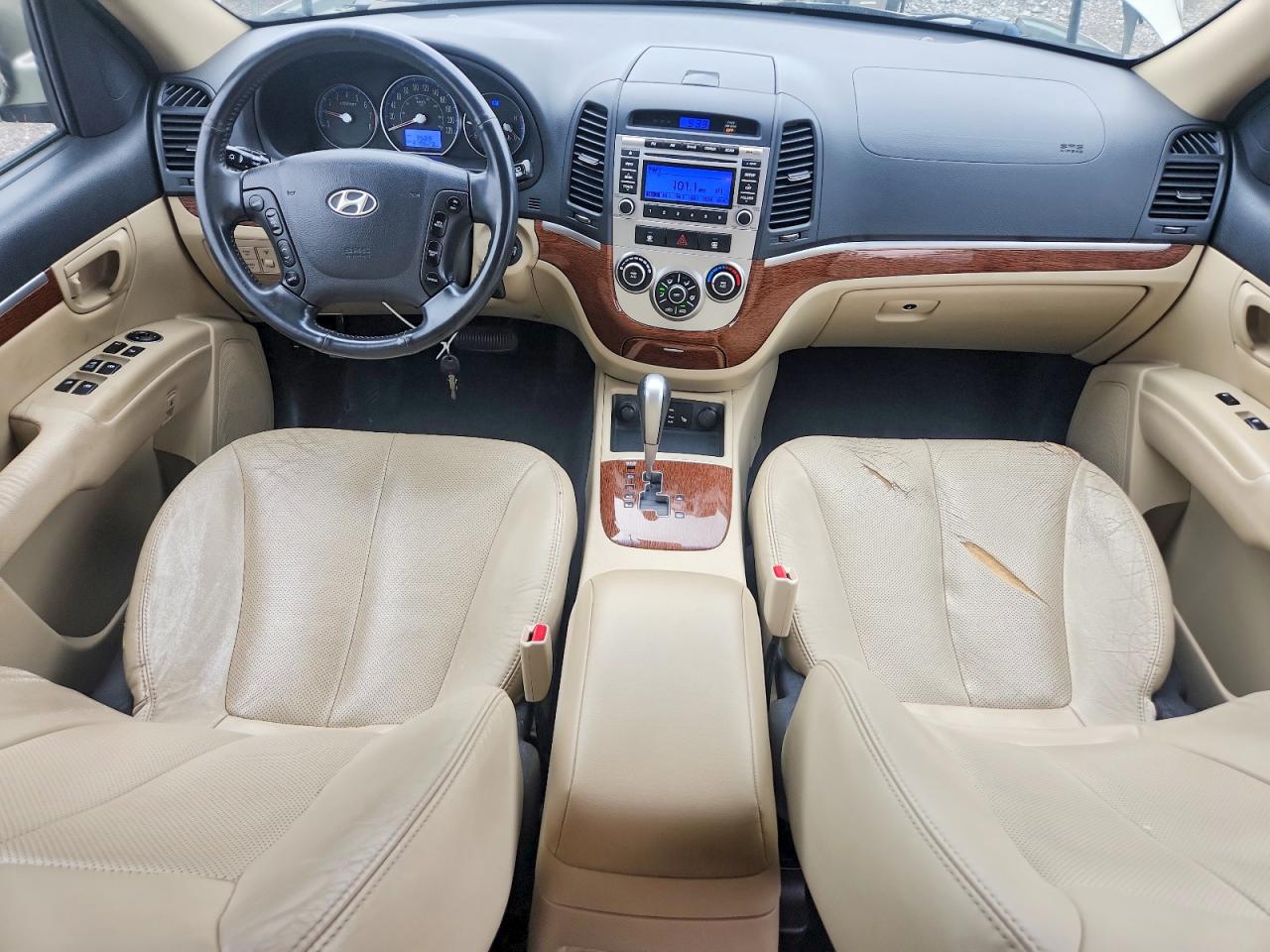 2009 Hyundai Santa Fe Gl Tan vin: 5NMSG73E89H290344