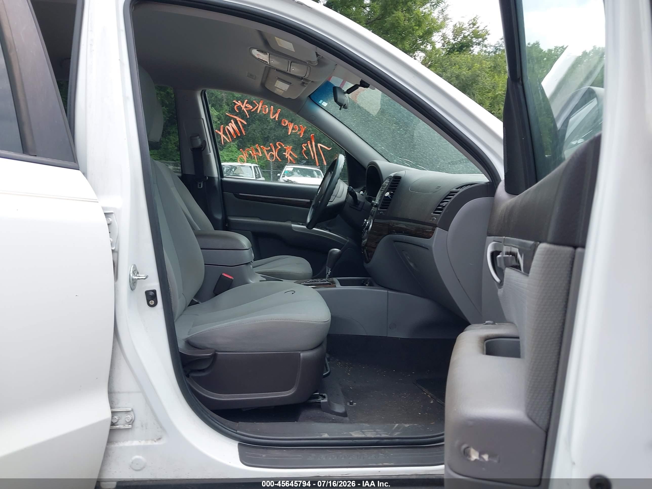 2010 Hyundai Santa Fe Gls White vin: 5NMSGDAB1AH367406