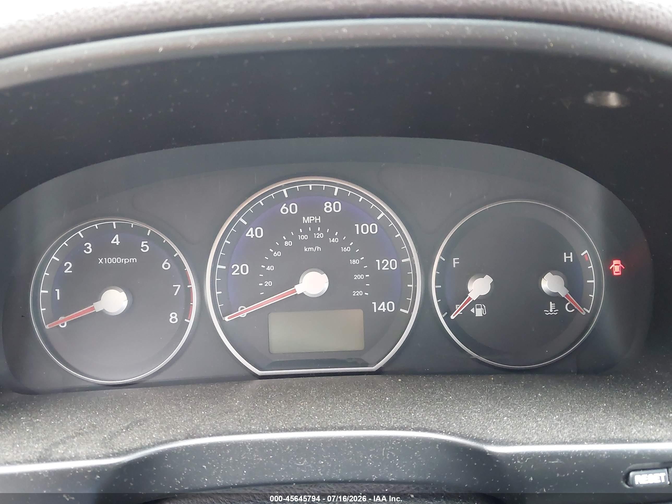 2010 Hyundai Santa Fe Gls White vin: 5NMSGDAB1AH367406