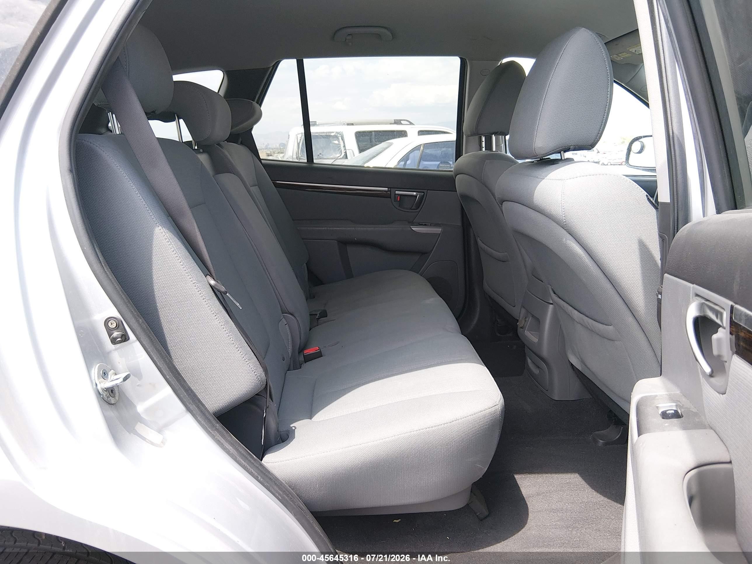 2010 Hyundai Santa Fe Gls Silver vin: 5NMSGDAB2AH349772
