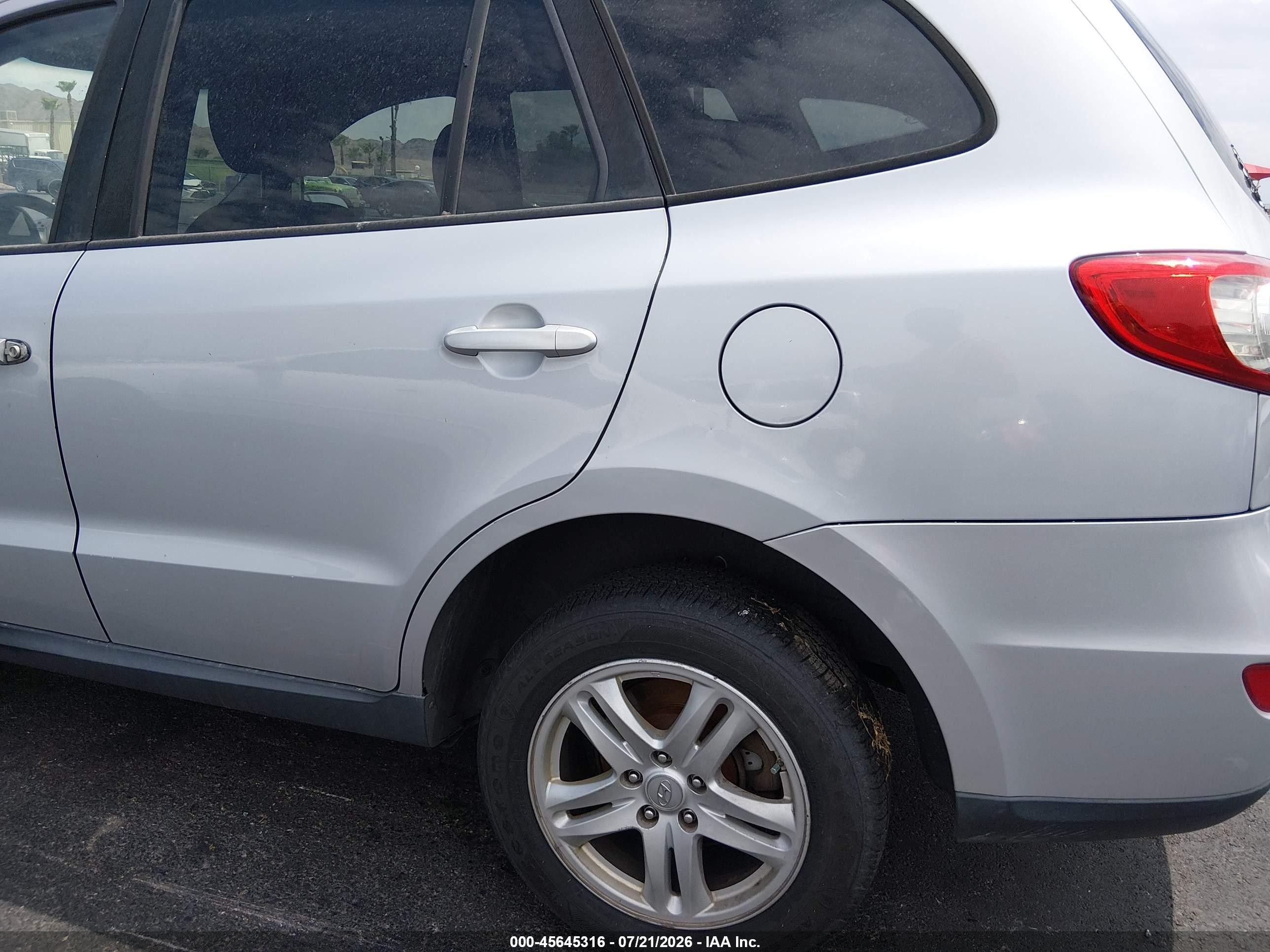 2010 Hyundai Santa Fe Gls Silver vin: 5NMSGDAB2AH349772