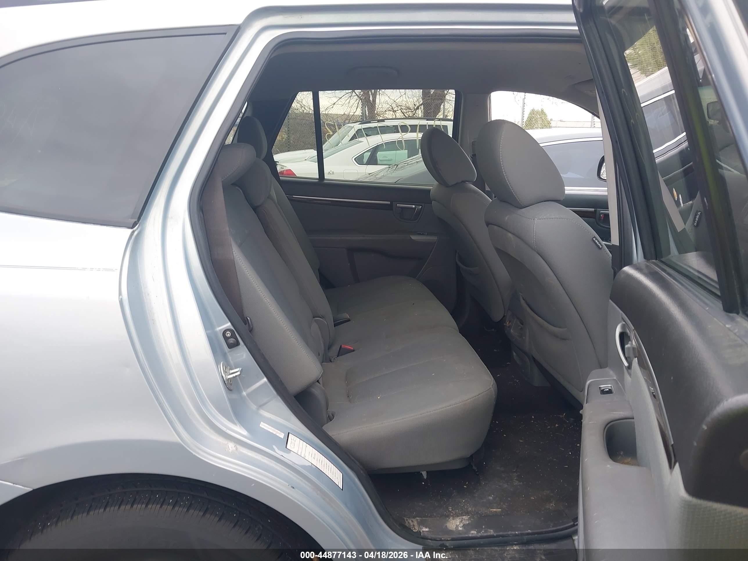 2010 Hyundai Santa Fe Gls Silver vin: 5NMSGDAB4AH367819