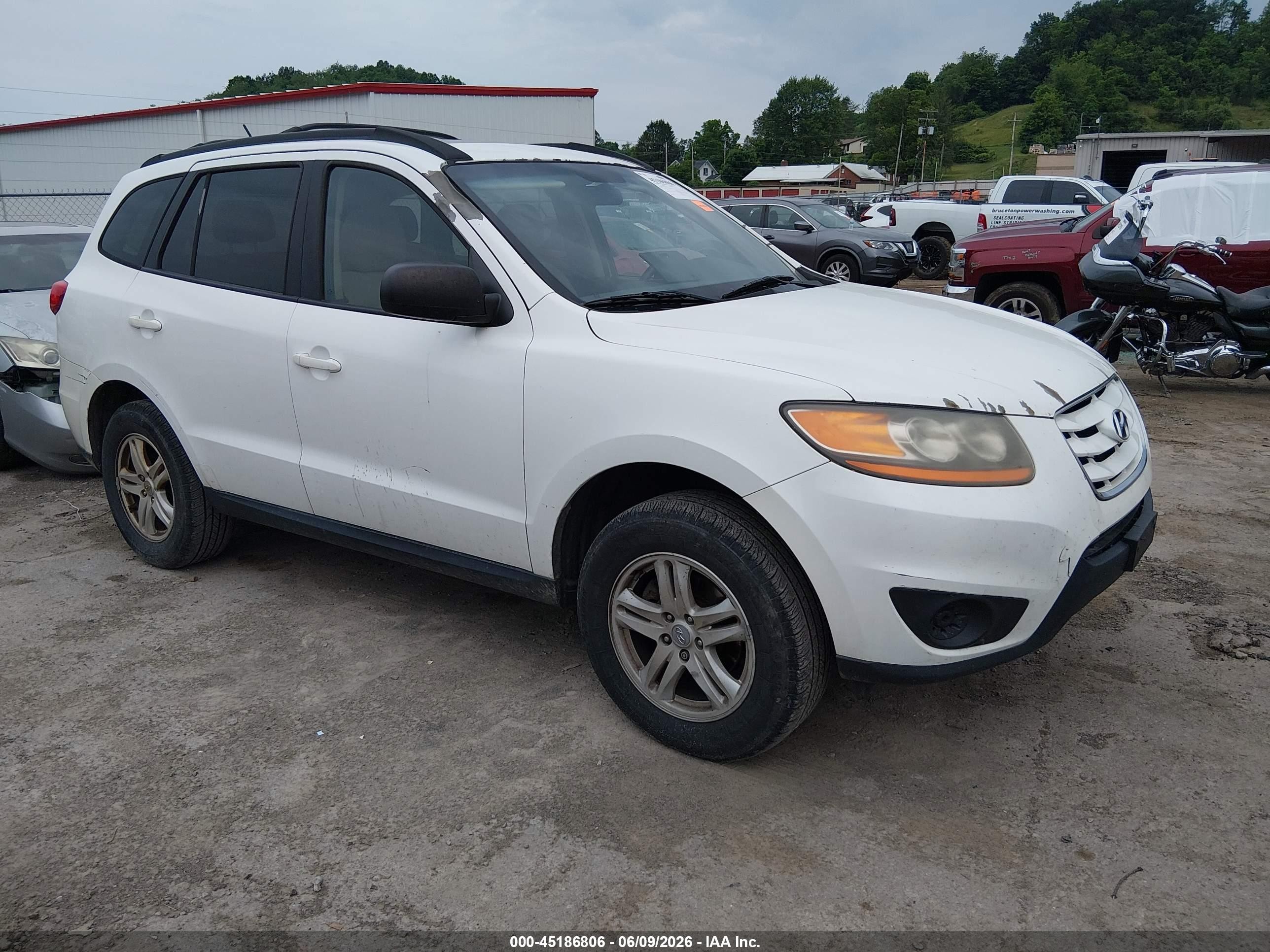 2010 Hyundai Santa Fe Gls White vin: 5NMSGDAB4AH414752