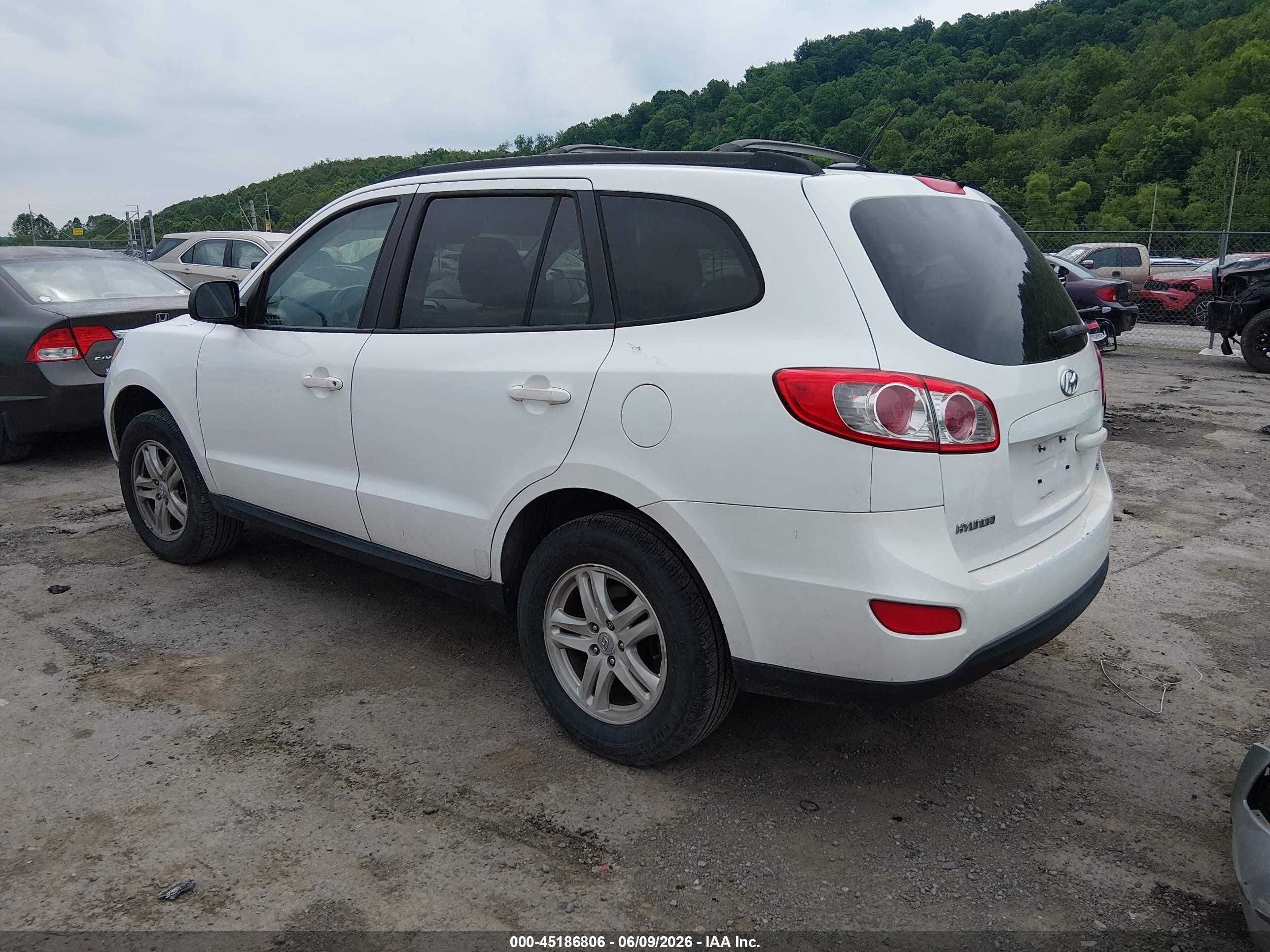 2010 Hyundai Santa Fe Gls White vin: 5NMSGDAB4AH414752