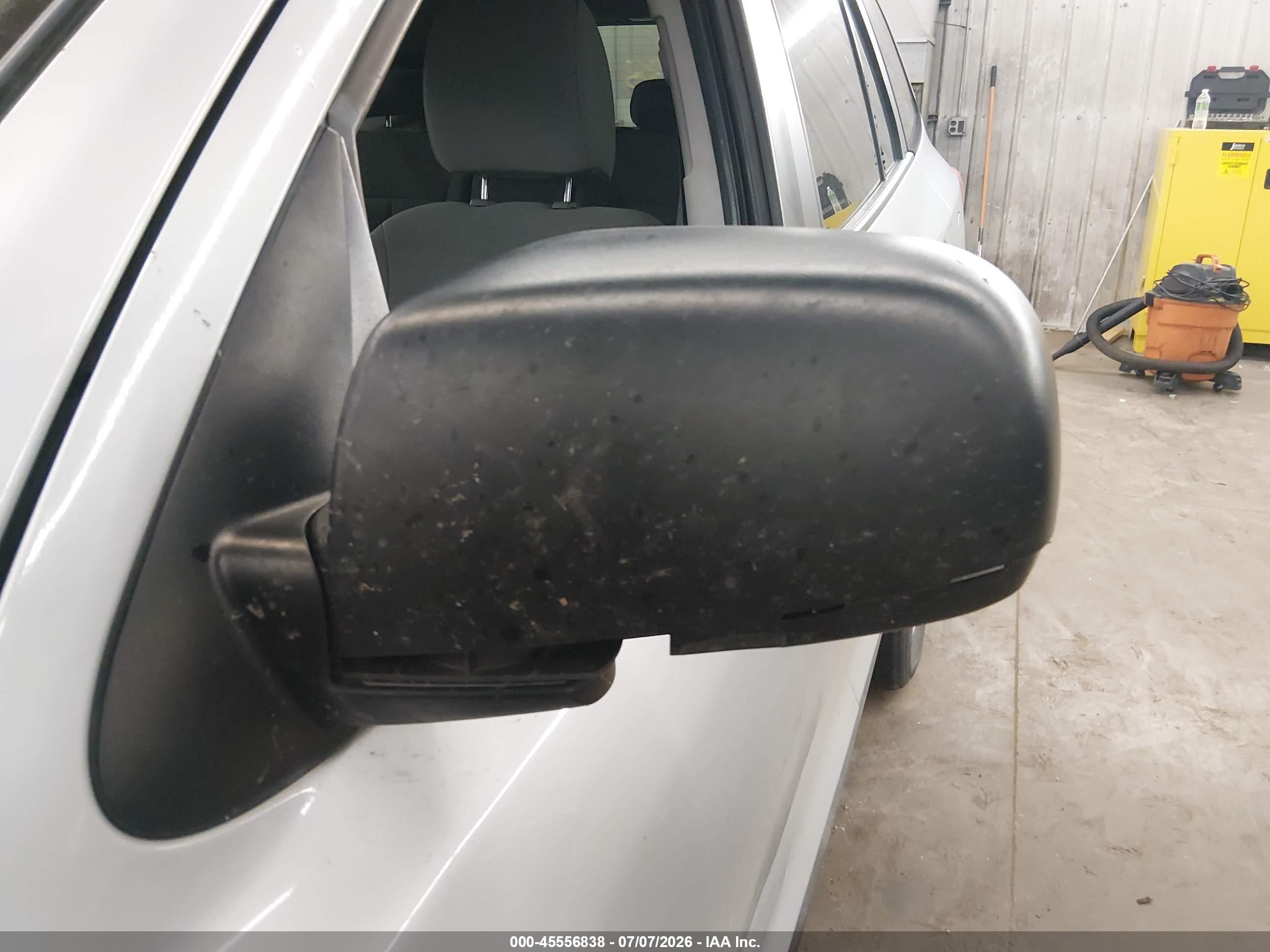 2010 Hyundai Santa Fe Gls Silver vin: 5NMSGDAB6AH339035