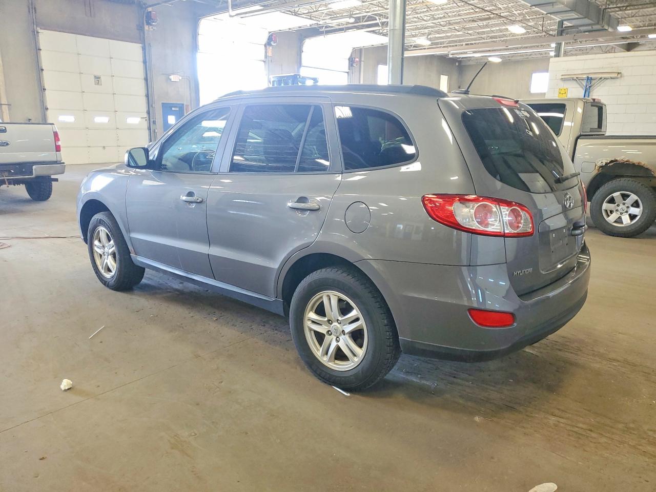 2010 Hyundai Santa Fe Gls Gray vin: 5NMSGDAB6AH375615
