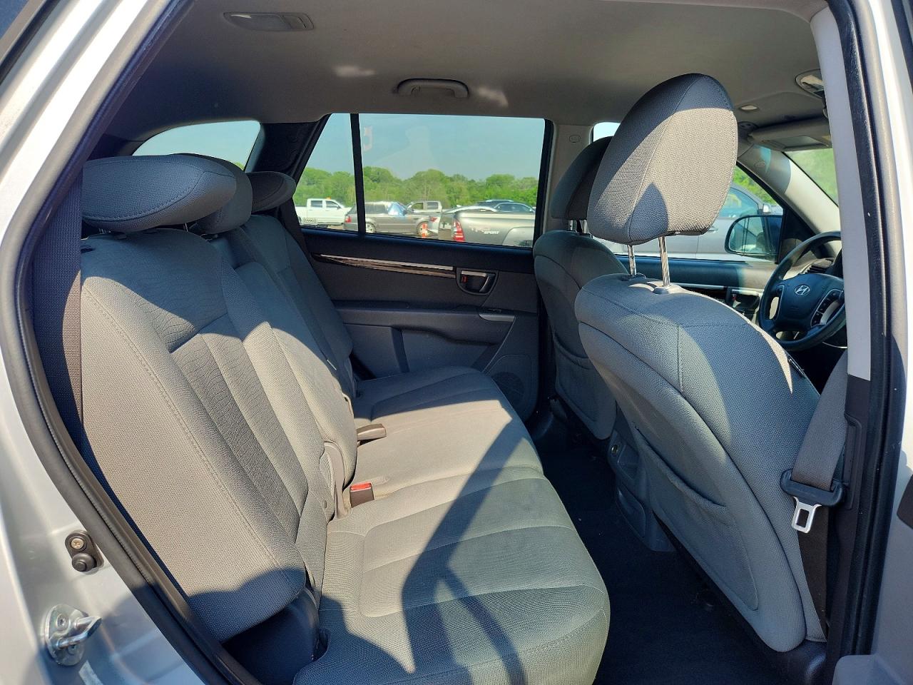 2010 Hyundai Santa Fe Gls Silver vin: 5NMSGDAB6AH416566