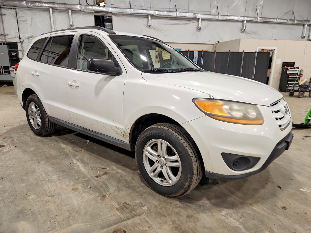 2010 Hyundai Santa Fe Gls White vin: 5NMSGDAB7AH347810