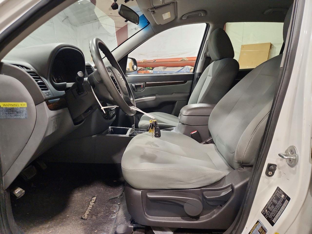 2010 Hyundai Santa Fe Gls White vin: 5NMSGDAB7AH347810
