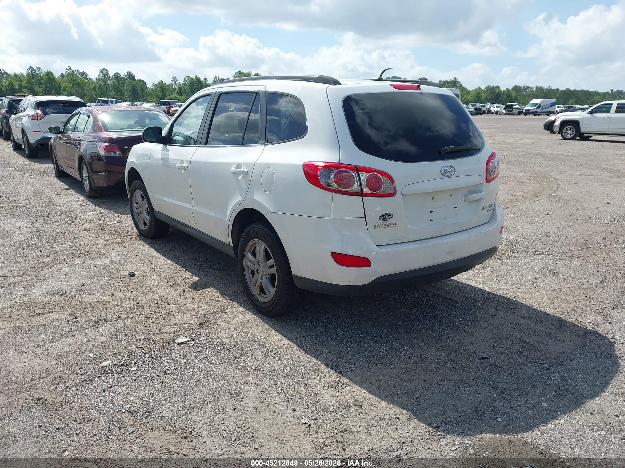 2010 Hyundai Santa Fe Gls White vin: 5NMSGDAB9AH338347