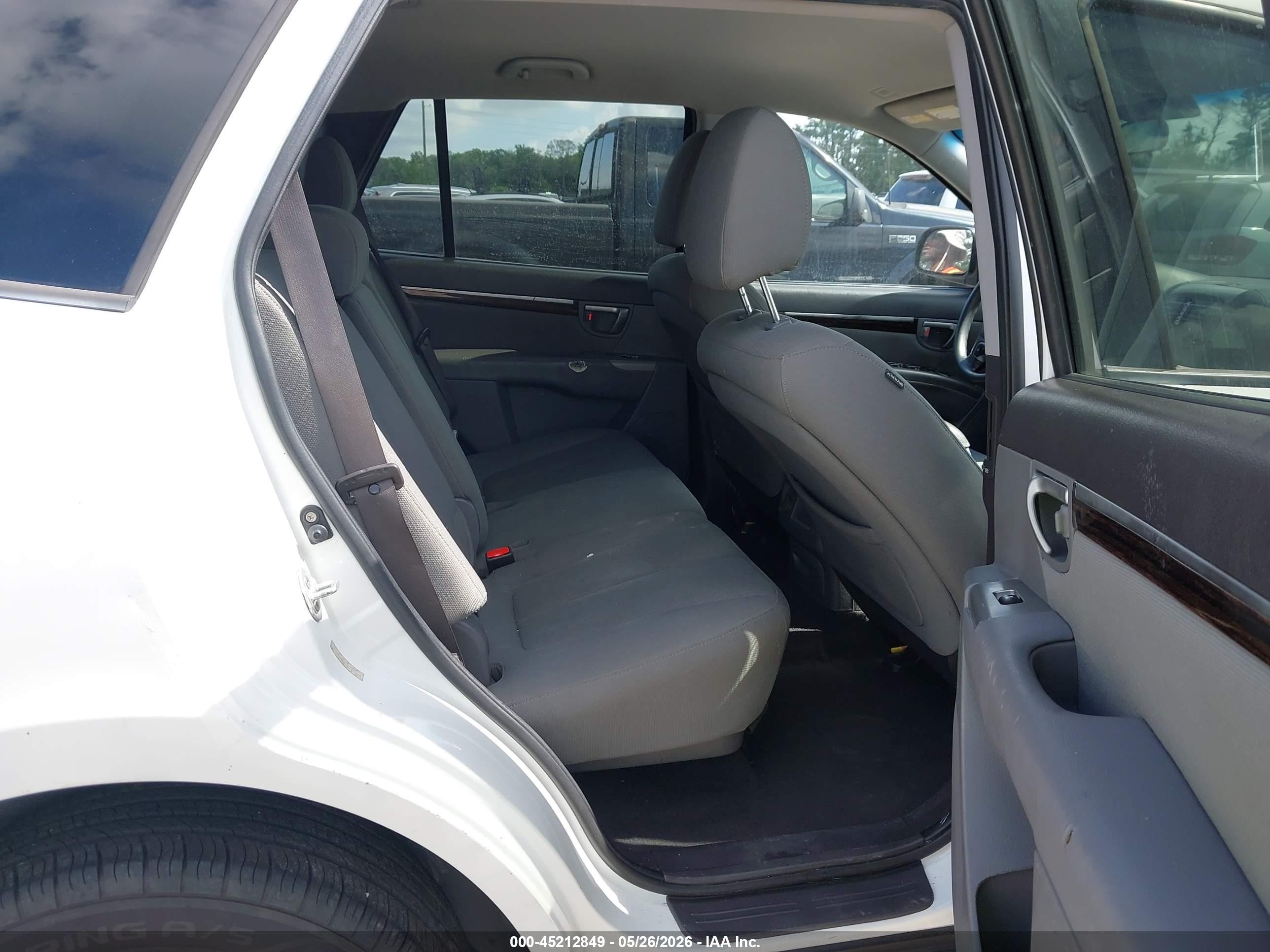 2010 Hyundai Santa Fe Gls White vin: 5NMSGDAB9AH338347