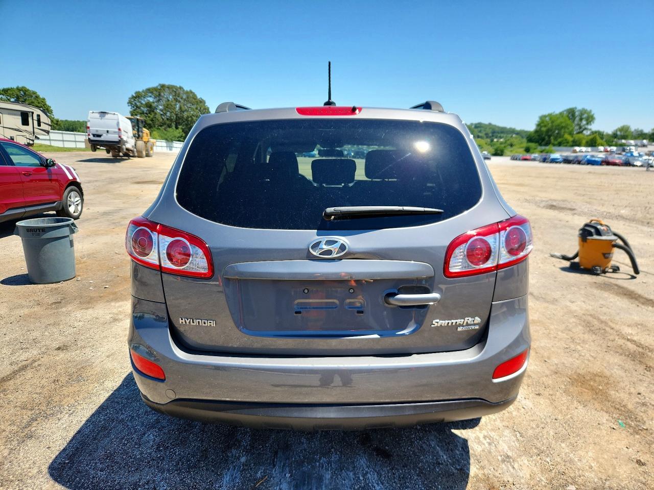 2010 Hyundai Santa Fe Gls Gray vin: 5NMSGDAB9AH397883