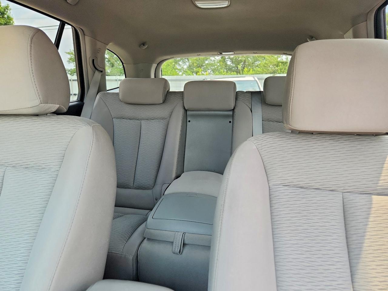 2007 Hyundai Santa Fe Se Silver vin: 5NMSH13E27H080071