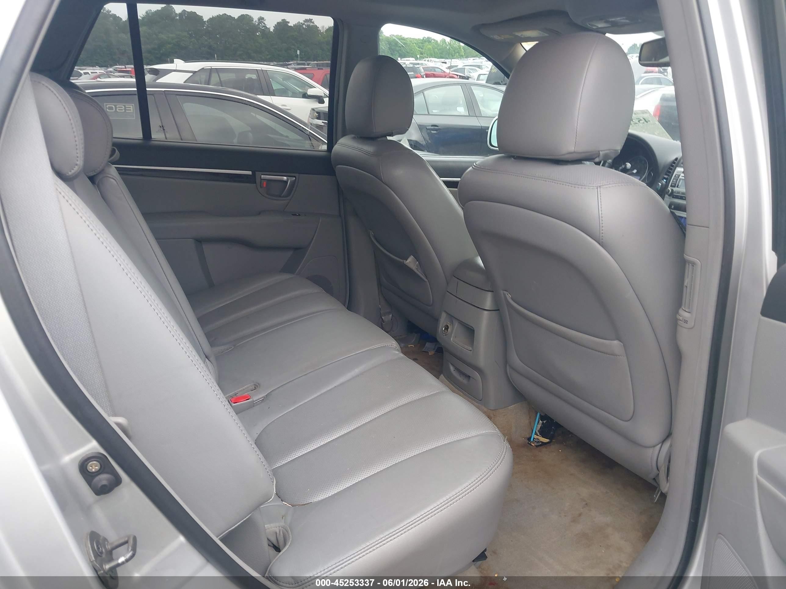2007 Hyundai Santa Fe Limited/se Silver vin: 5NMSH13E27H085321