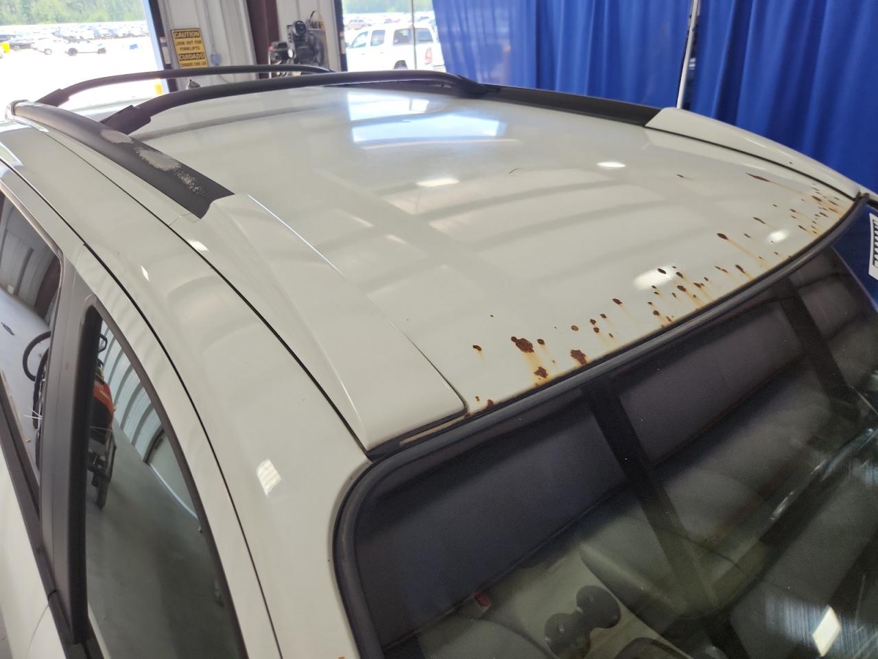 2007 Hyundai Santa Fe Se White vin: 5NMSH13E37H021742 Damage: Roof, Rust, 5 To 6 Inches