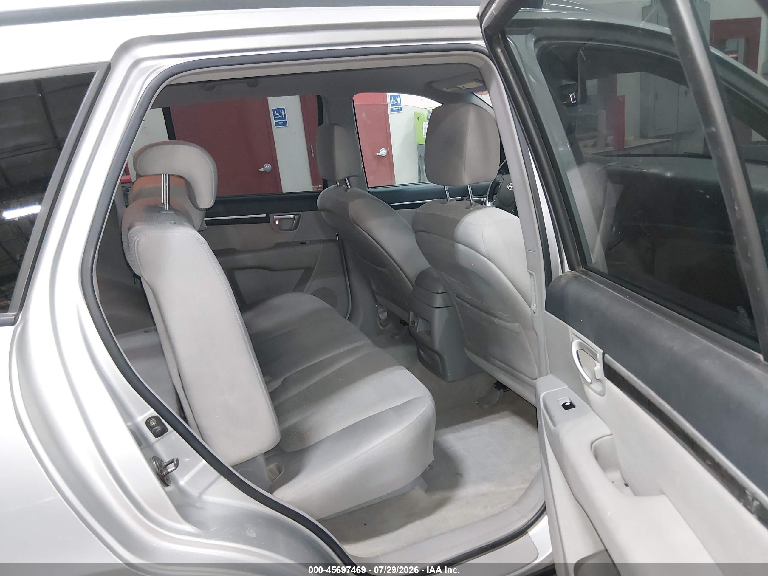 2007 Hyundai Santa Fe Limited/se Silver vin: 5NMSH13E47H008837