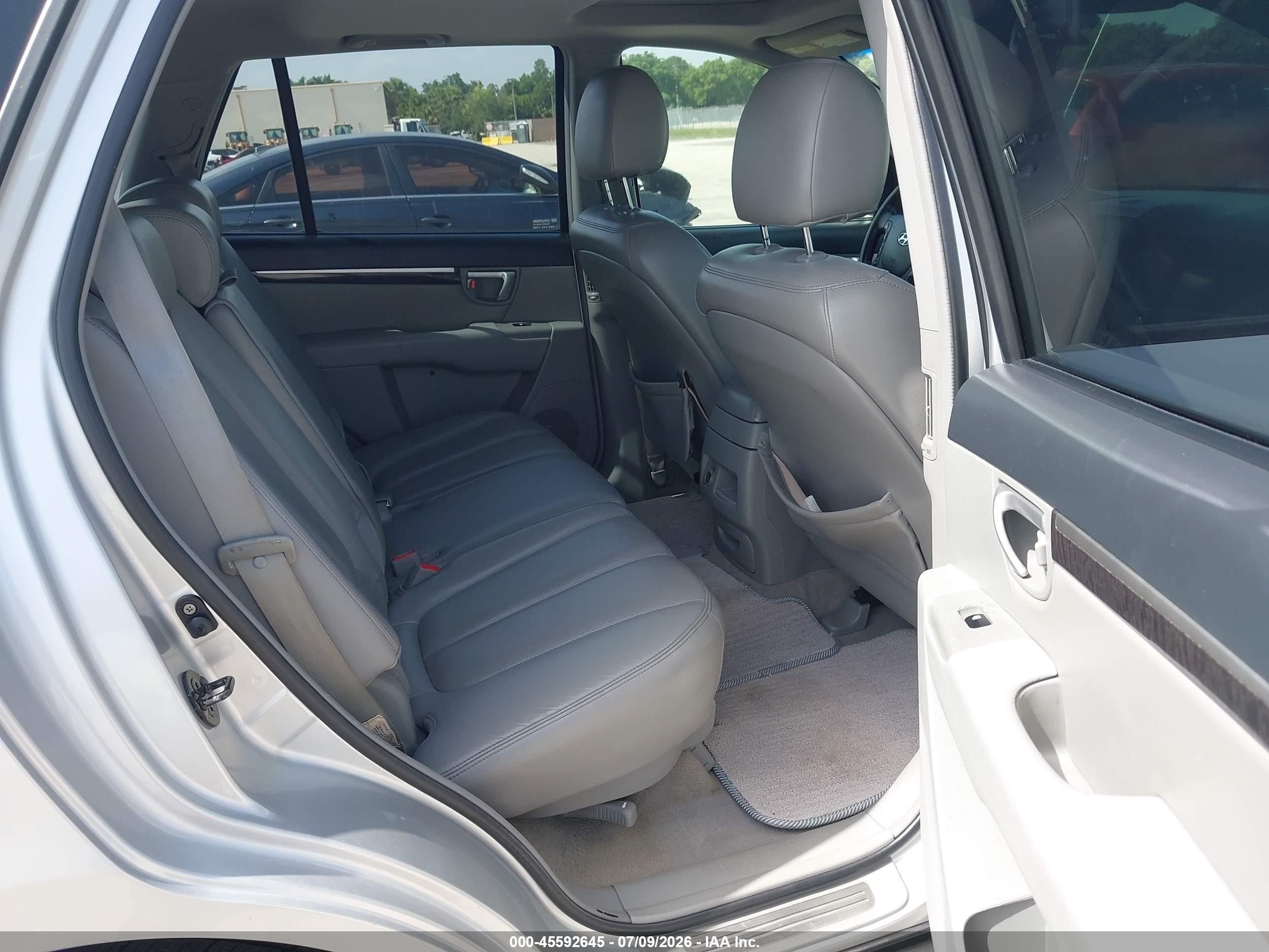 2007 Hyundai Santa Fe Limited/se Silver vin: 5NMSH13E67H019662