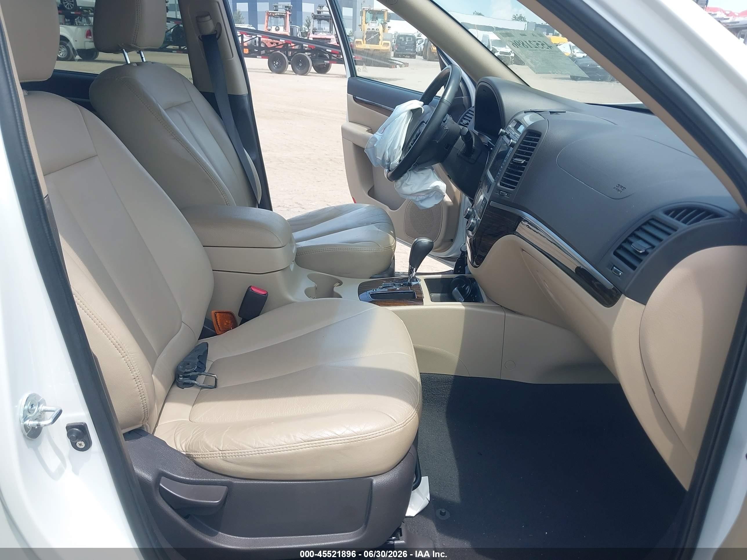 2010 Hyundai Santa Fe Limited V6 White vin: 5NMSK4AG3AH376117
