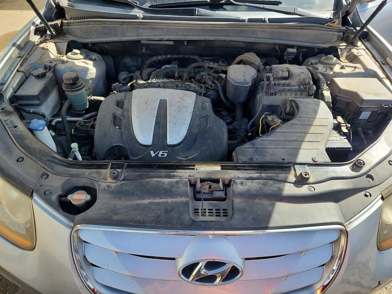 2010 Hyundai Santa Fe Limited Silver vin: 5NMSK4AG8AH348958