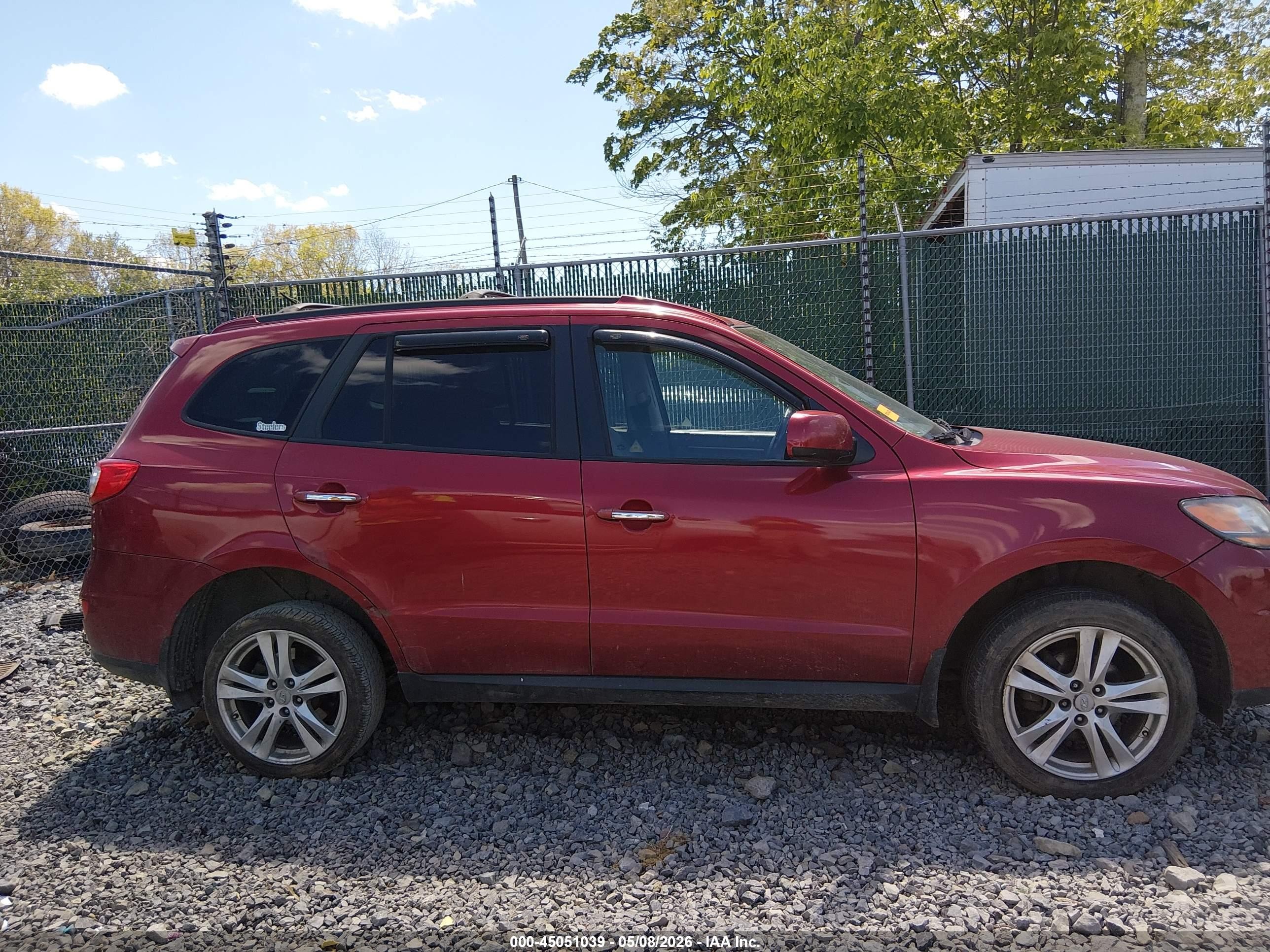 2010 Hyundai Santa Fe Limited V6 Red vin: 5NMSKDAG0AH382926