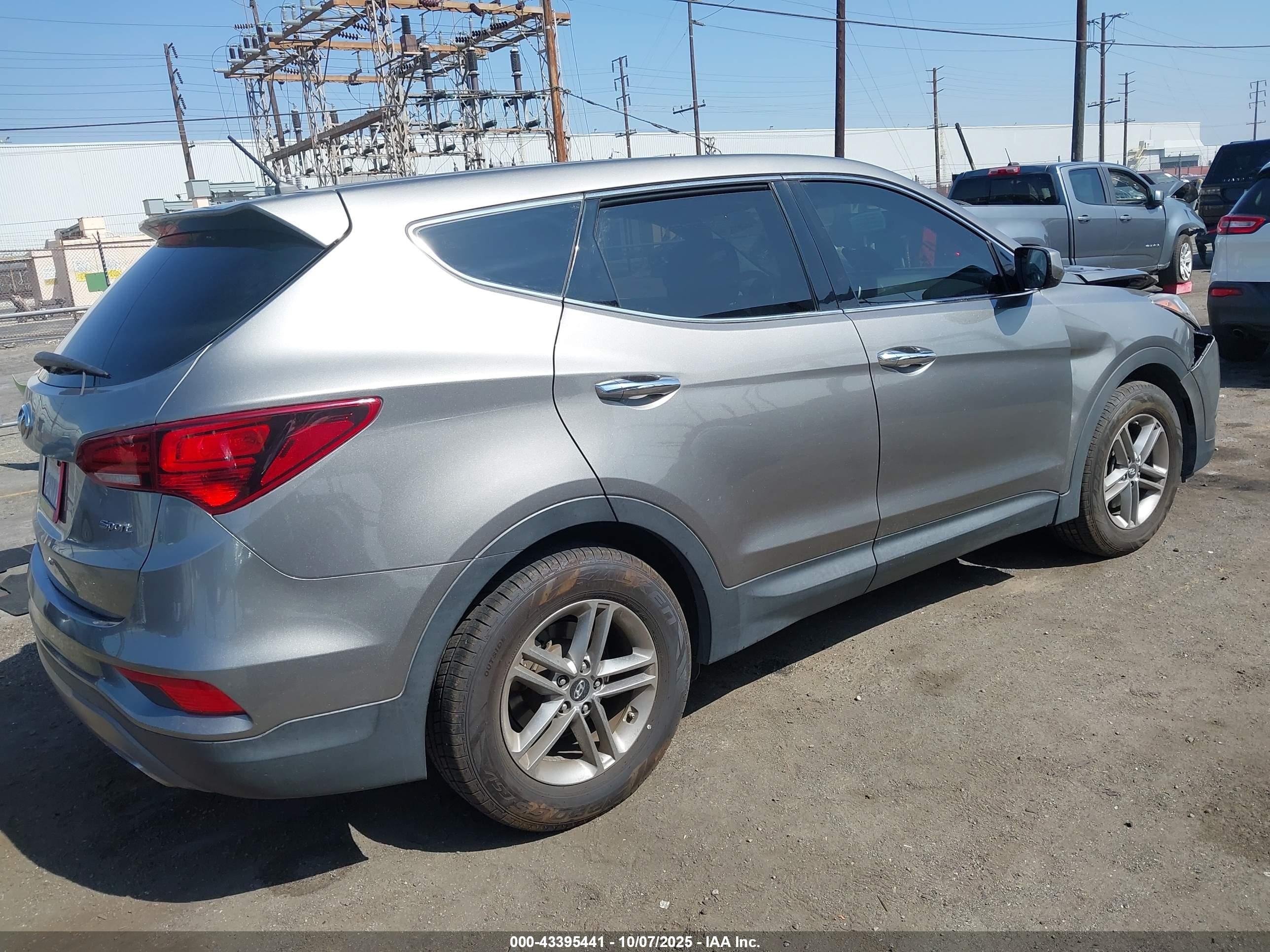 2018 Hyundai Santa Fe Sport 2.4l Серый vin: 5NMZT3LB3JH071627