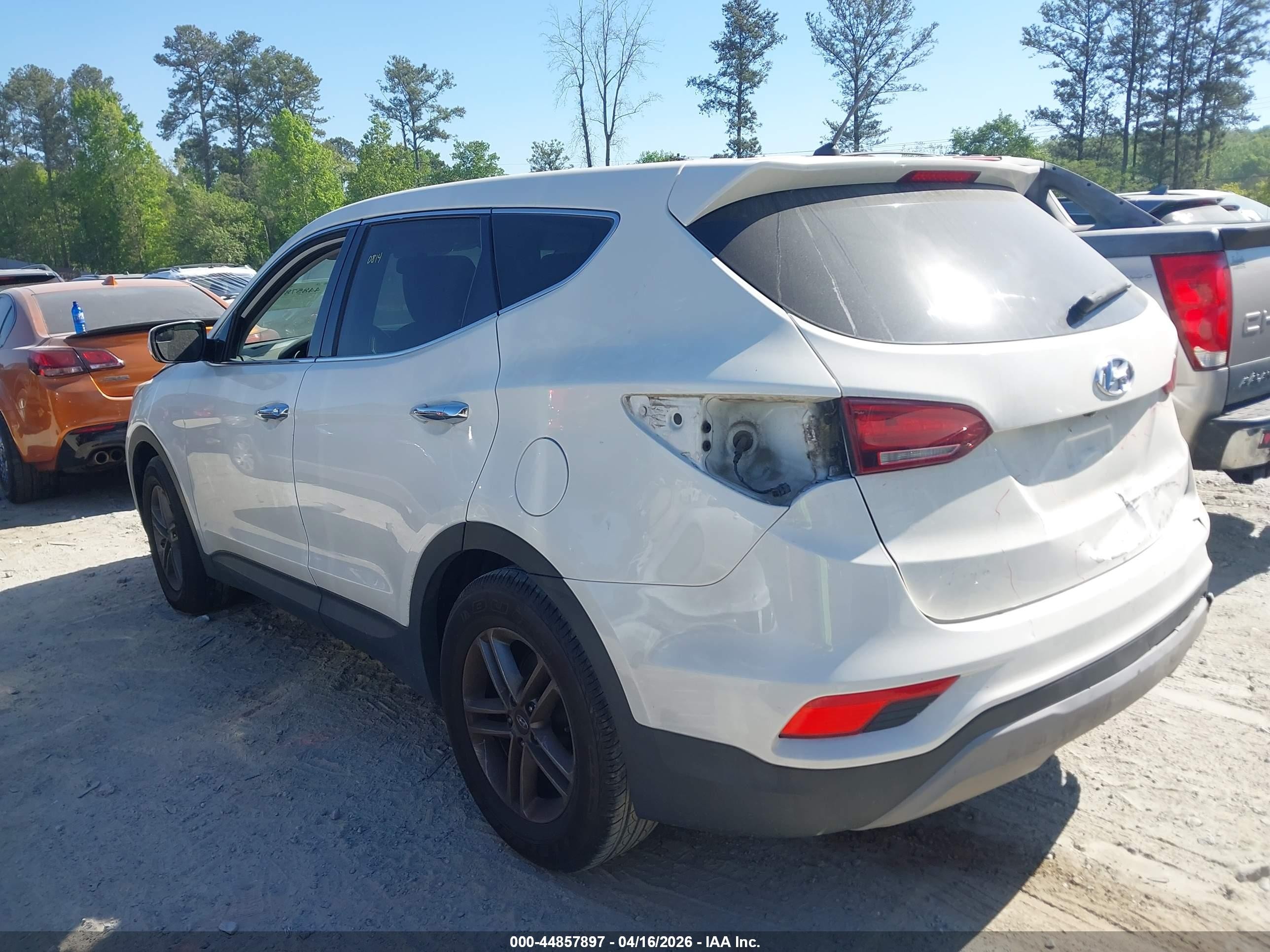 2018 Hyundai Santa Fe Sport 2.4l Белый vin: 5NMZT3LB3JH085074
