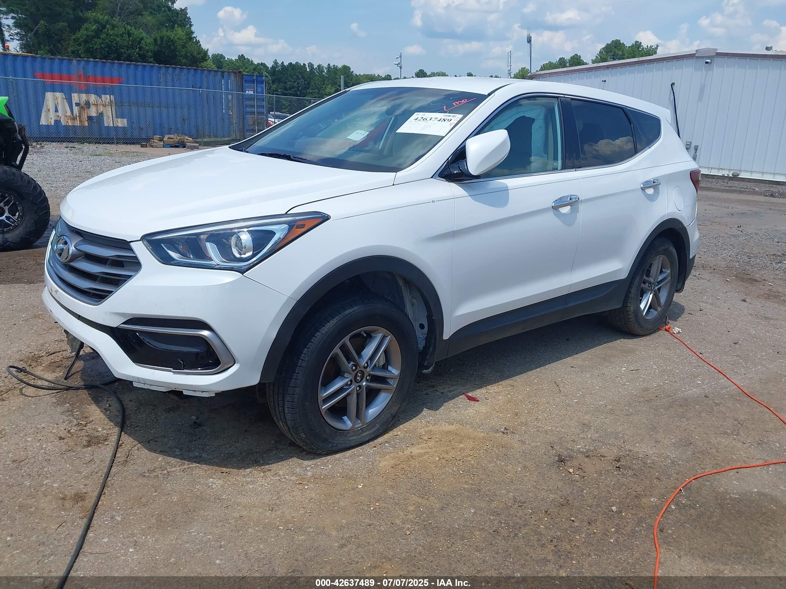 2017 Hyundai Santa Fe Sport 2.4l White vin: 5NMZT3LB5HH019832