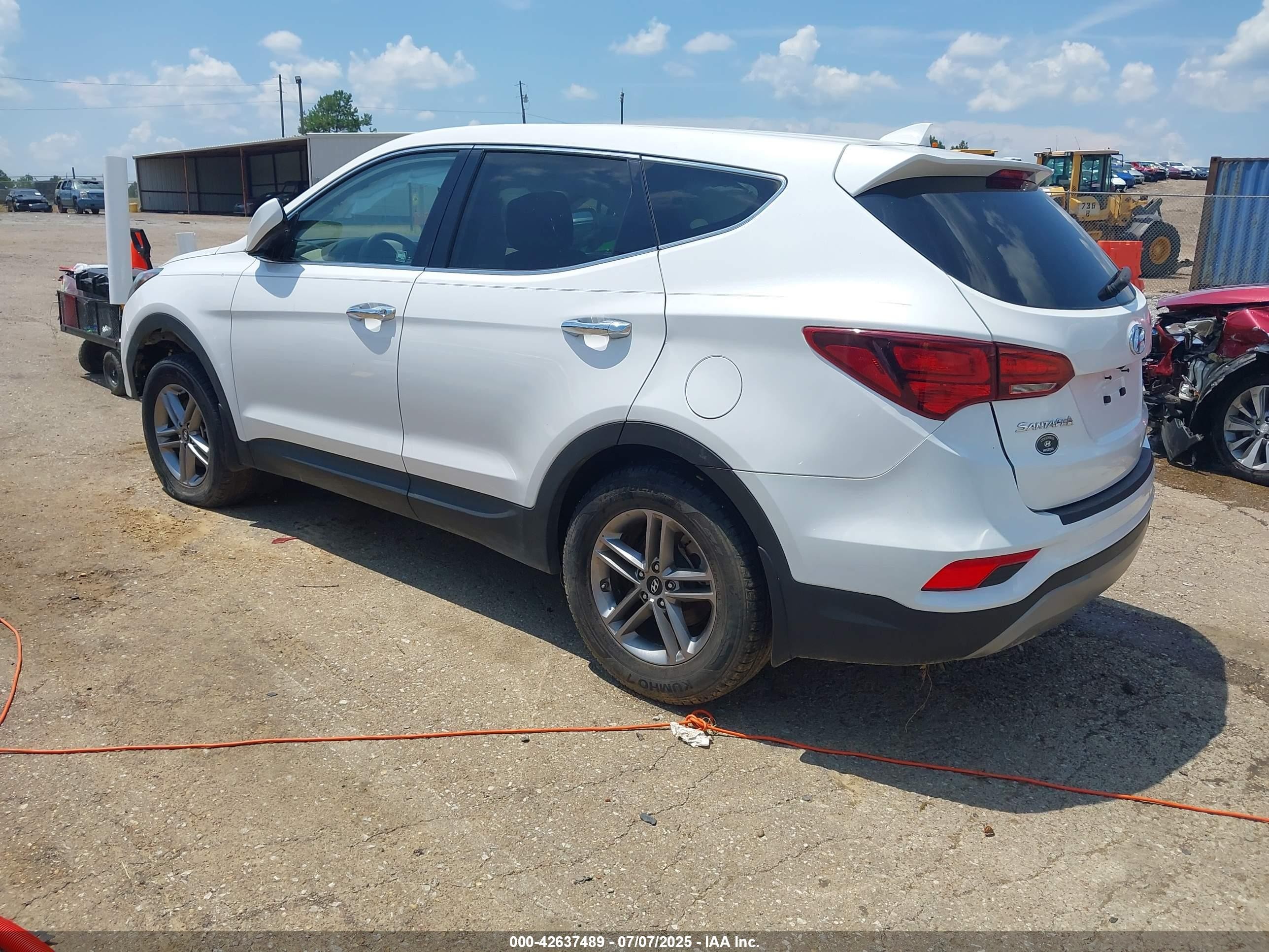 2017 Hyundai Santa Fe Sport 2.4l White vin: 5NMZT3LB5HH019832