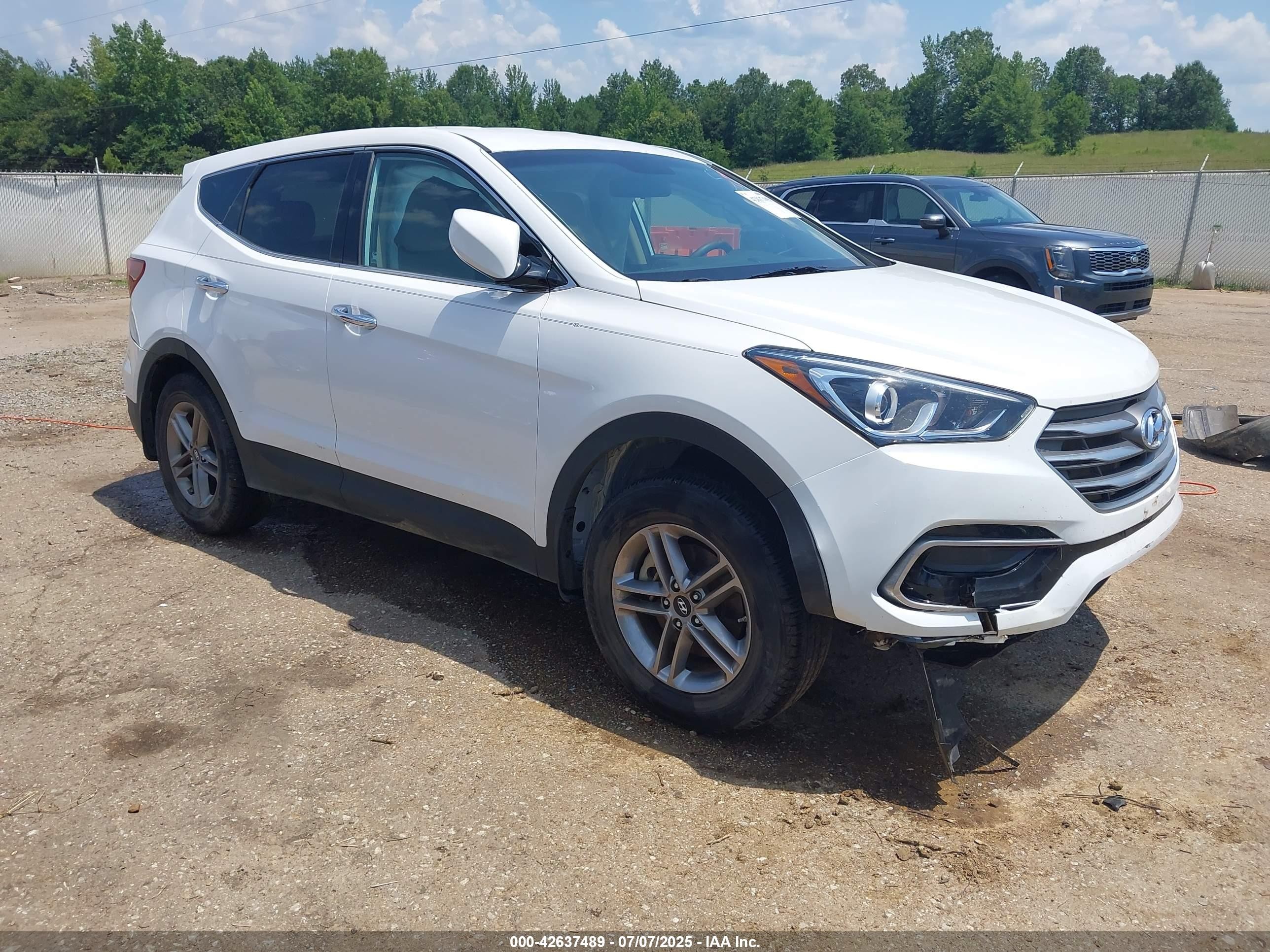 2017 Hyundai Santa Fe Sport 2.4l White vin: 5NMZT3LB5HH019832