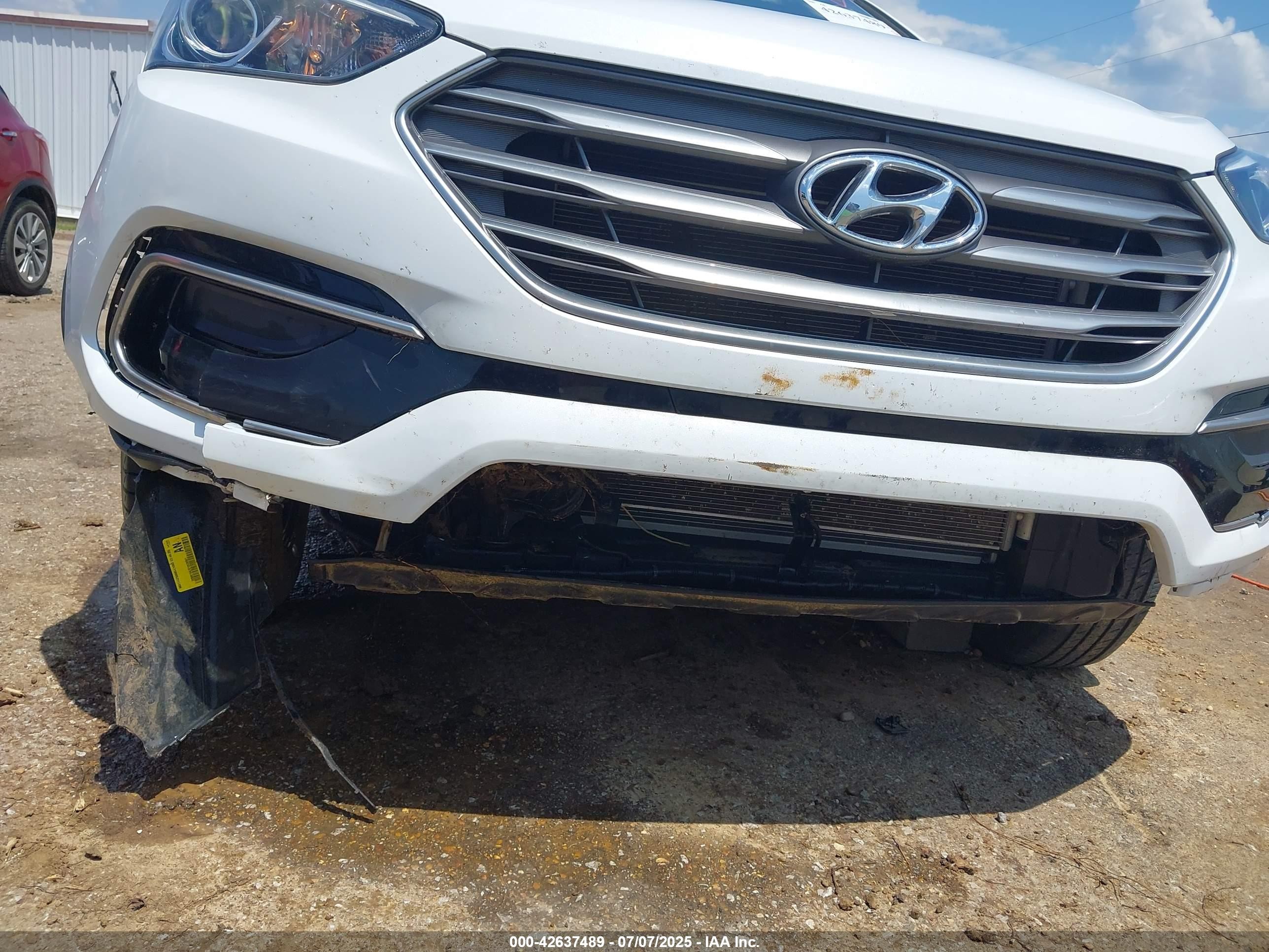 2017 Hyundai Santa Fe Sport 2.4l White vin: 5NMZT3LB5HH019832