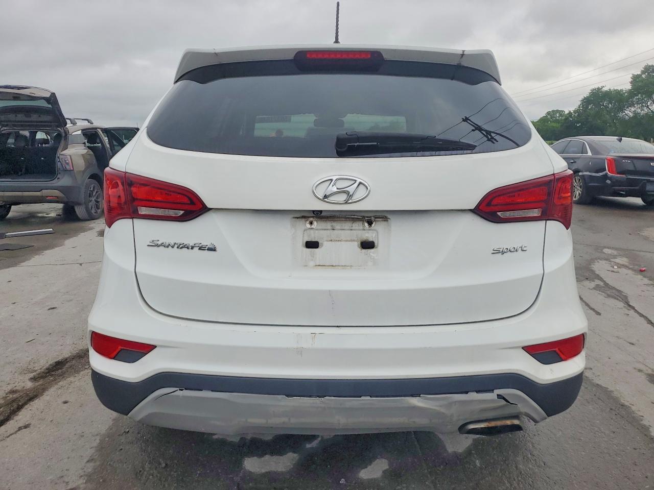 2018 Hyundai Santa Fe Sport 2.4l Белый vin: 5NMZT3LB5JH095833